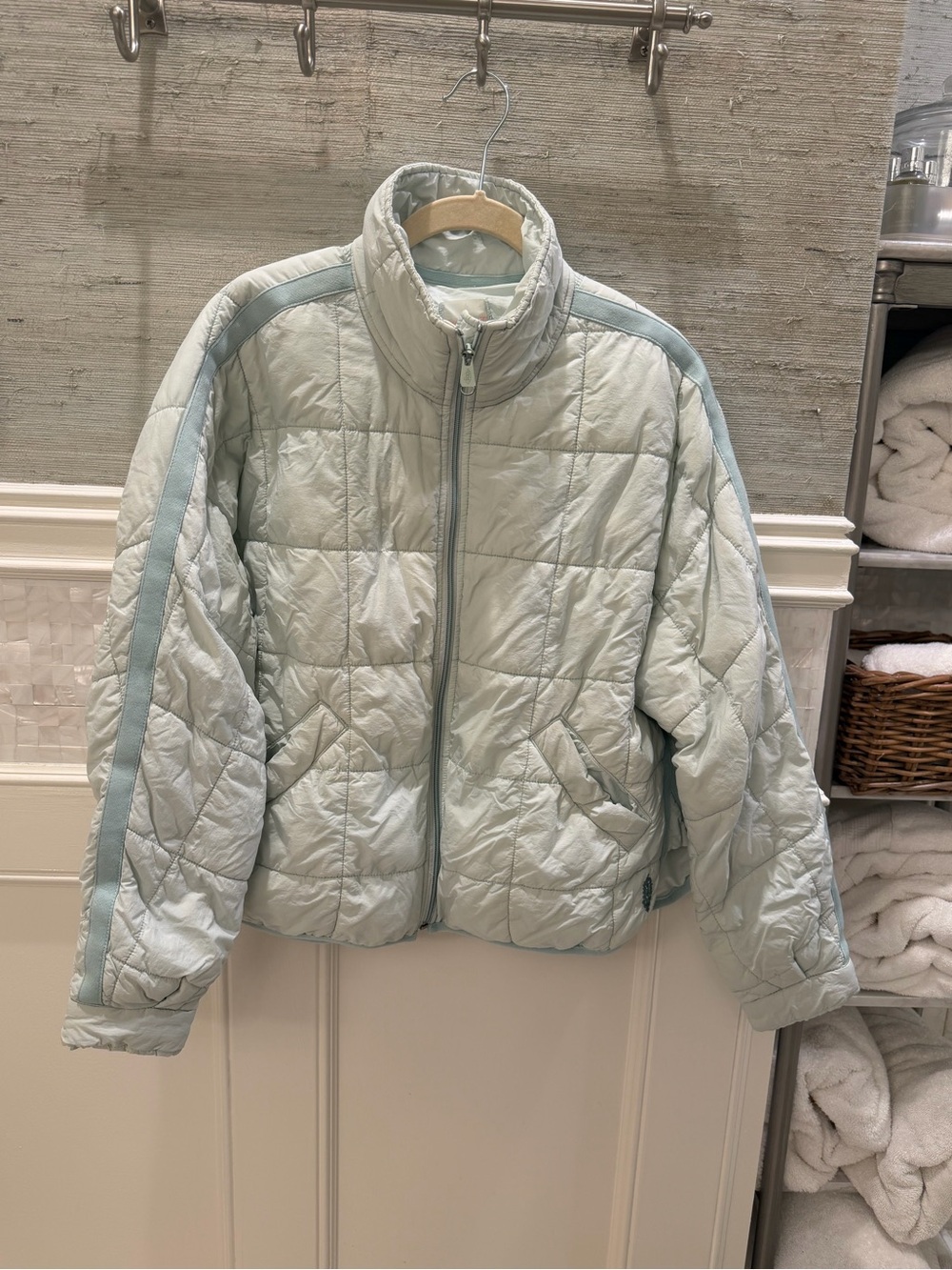 XS free people movement pippa packable puffer jacket Mint blue green Quilted - Picture 3 of 15